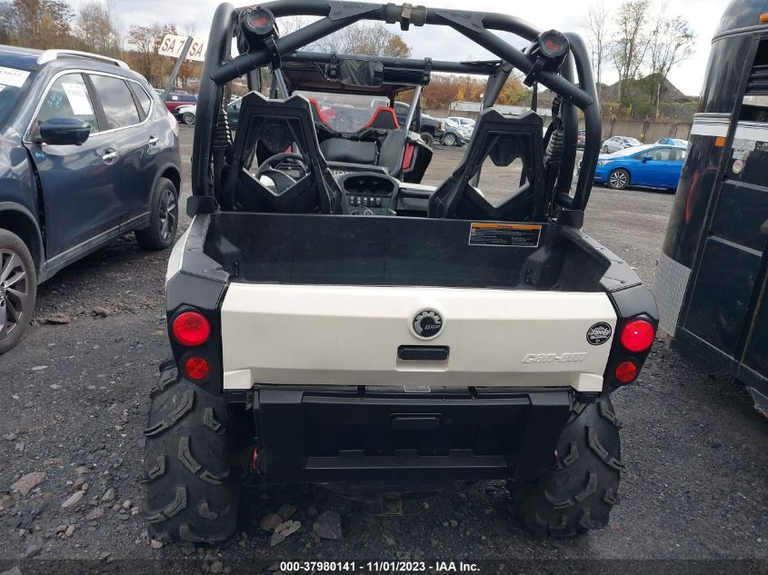 2019 CAN-AM COMMANDER 800R/800R DPS 3JBKGAN24KJ000639