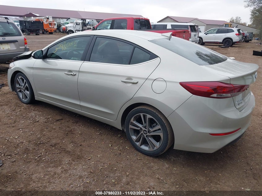 VIN 5NPD84LF7JH215669 2018 HYUNDAI ELANTRA LIMITED