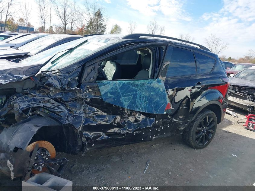 2017 FORD ESCAPE SE - 1FMCU9G92HUB76249