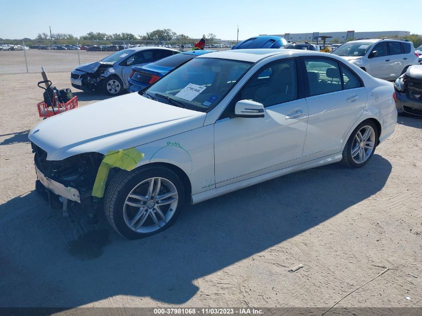 2013 MERCEDES-BENZ C 250 SPORT/LUXURY WDDGF4HB7DA831429