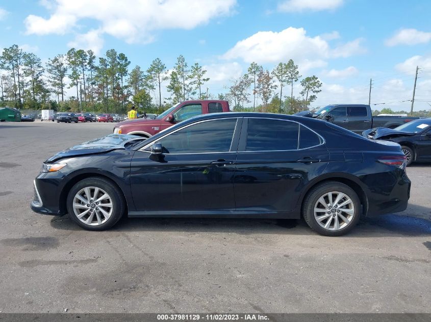 2022 TOYOTA CAMRY LE - 4T1C11AK2NU681001