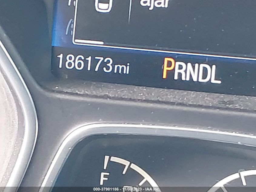 2015 FORD FOCUS SE - 1FADP3K23FL353830