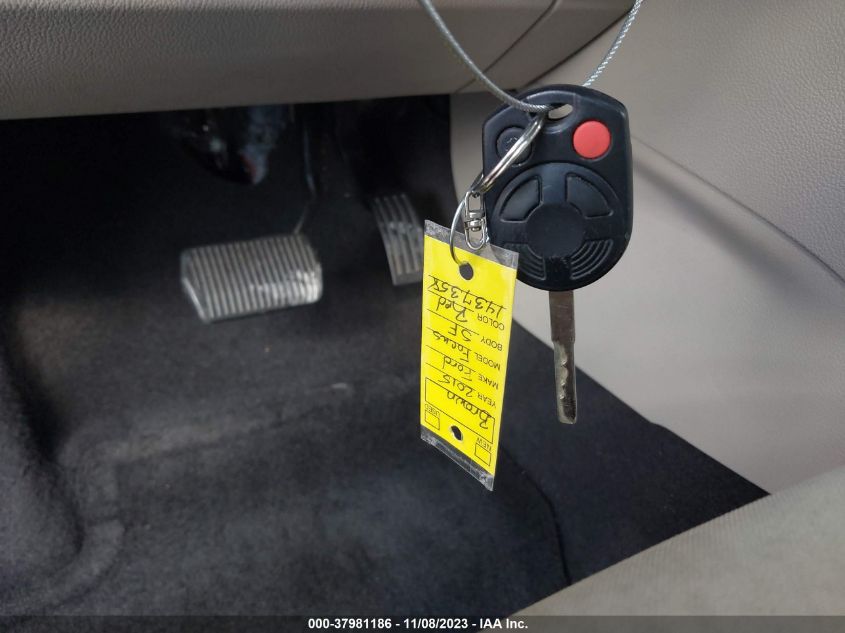 2015 FORD FOCUS SE - 1FADP3K23FL353830