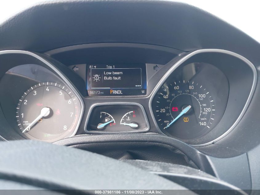 2015 FORD FOCUS SE - 1FADP3K23FL353830