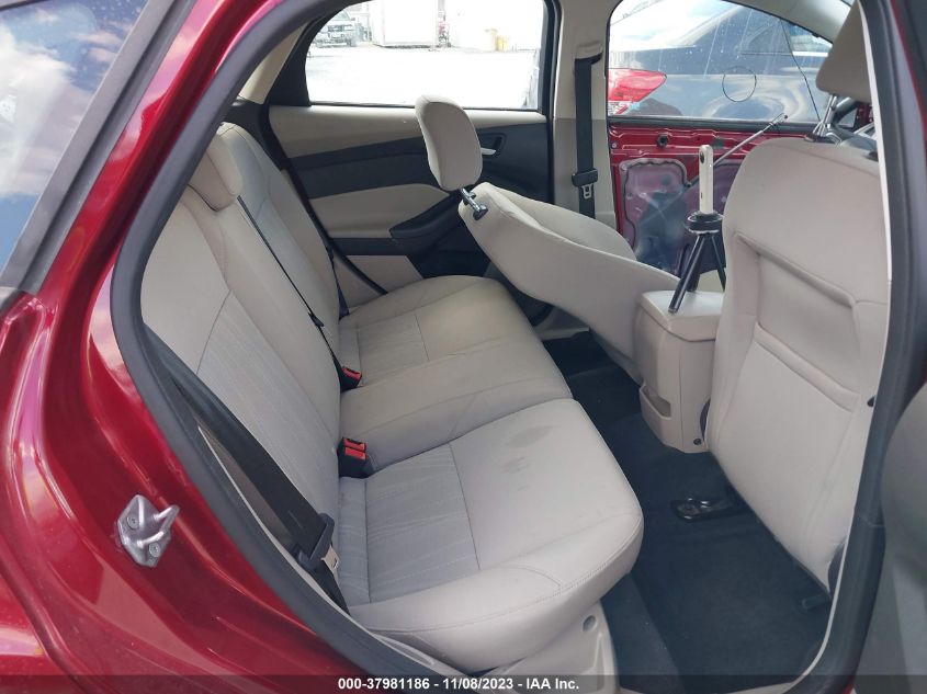 2015 FORD FOCUS SE - 1FADP3K23FL353830