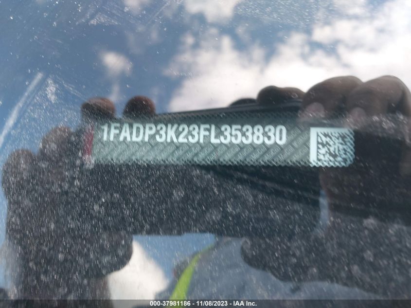 2015 FORD FOCUS SE - 1FADP3K23FL353830