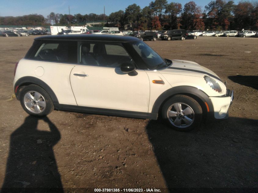 2015 MINI COOPER HARDTOP - WMWXM5C50FT940617