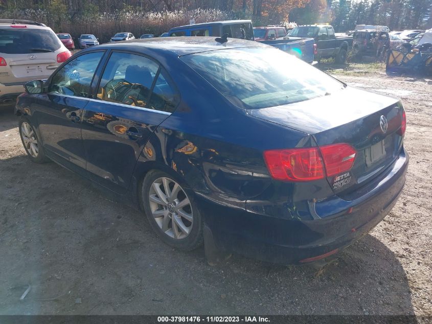 2014 VOLKSWAGEN JETTA 1.8T SE - 3VWD17AJ0EM383244