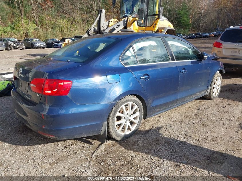 2014 VOLKSWAGEN JETTA 1.8T SE - 3VWD17AJ0EM383244