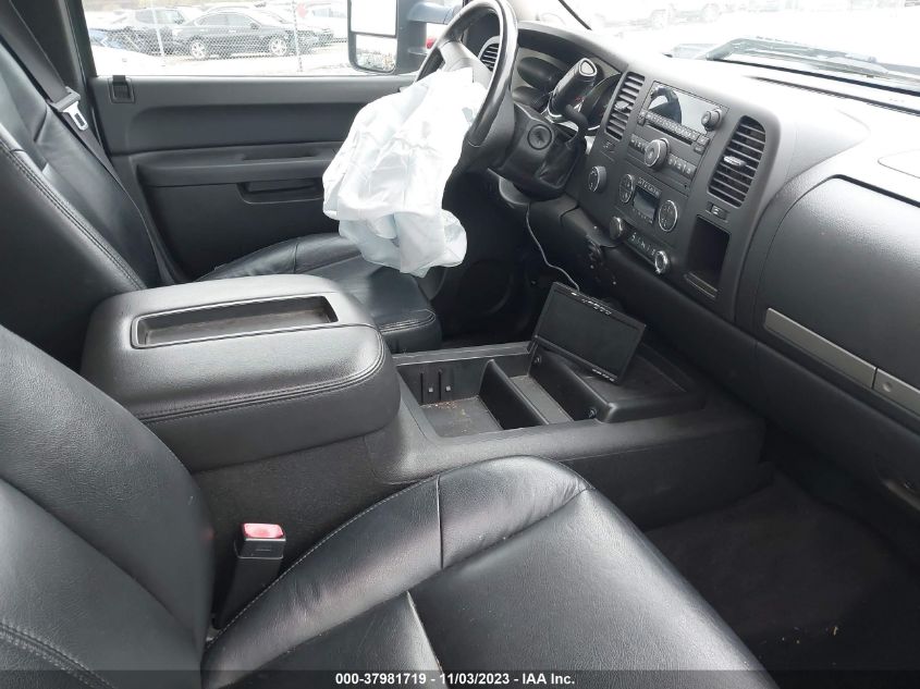 2013 CHEVROLET SILVERADO 1500 LT - 1GCVKSE22DZ114167