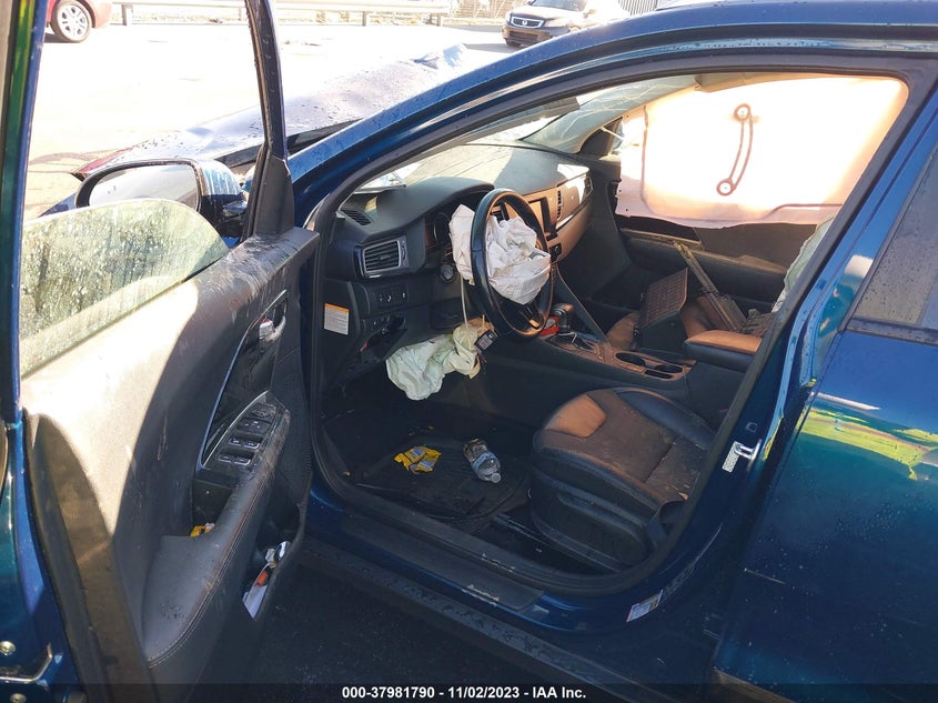 VIN KNDCC3LC2H5047864 2017 KIA NIRO EX