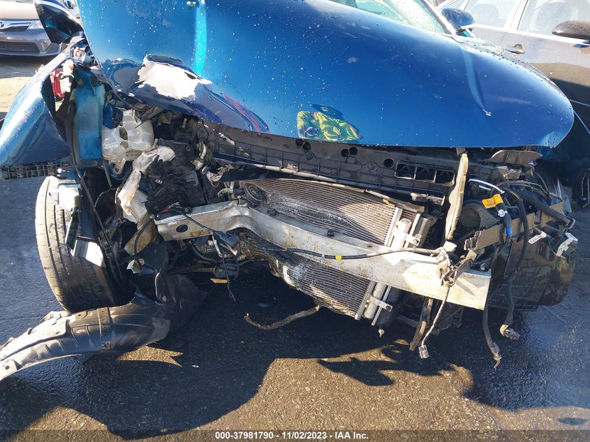 VIN KNDCC3LC2H5047864 2017 KIA NIRO EX