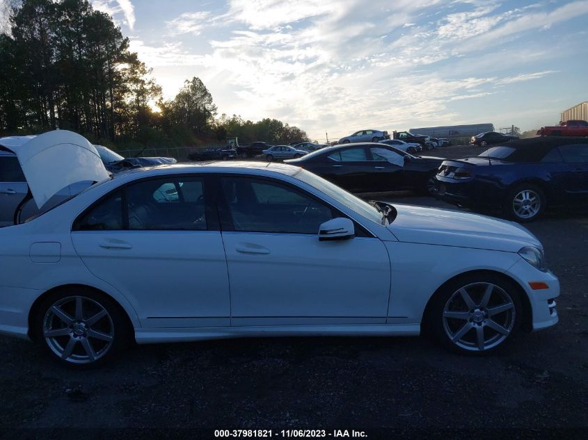 2014 MERCEDES-BENZ C 250 LUXURY/SPORT WDDGF4HB7EA913968