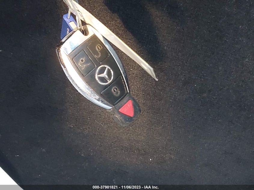 2014 MERCEDES-BENZ C 250 LUXURY/SPORT WDDGF4HB7EA913968