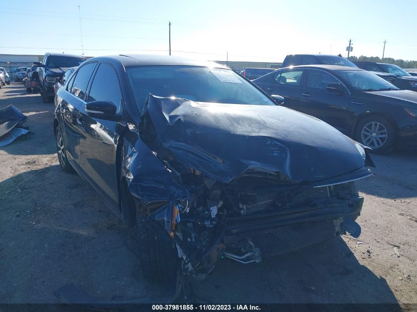 2017 VOLKSWAGEN JETTA SE - 3VWDB7AJ3HM240726
