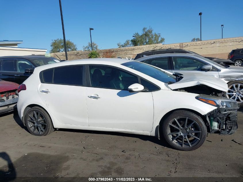 2017 KIA FORTE5 EX - KNAFX5A86H5668730