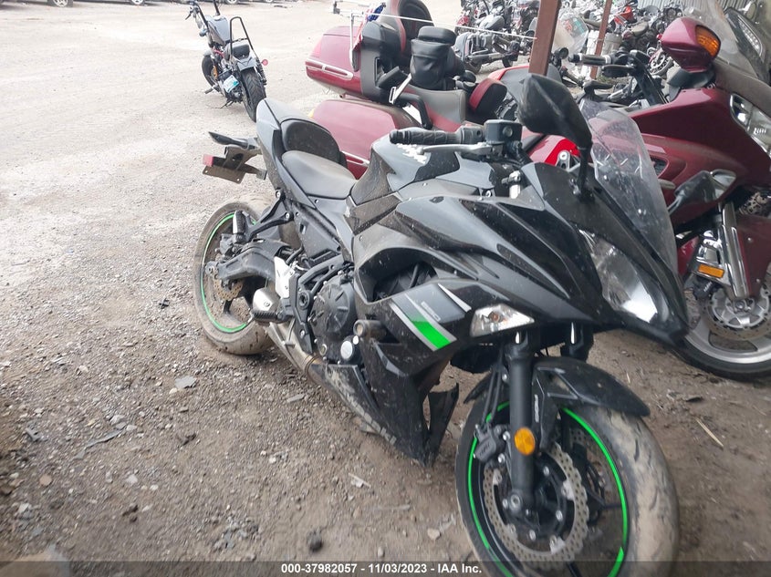 VIN JKAEXEK18KDA30960 2019 KAWASAKI EX650 F