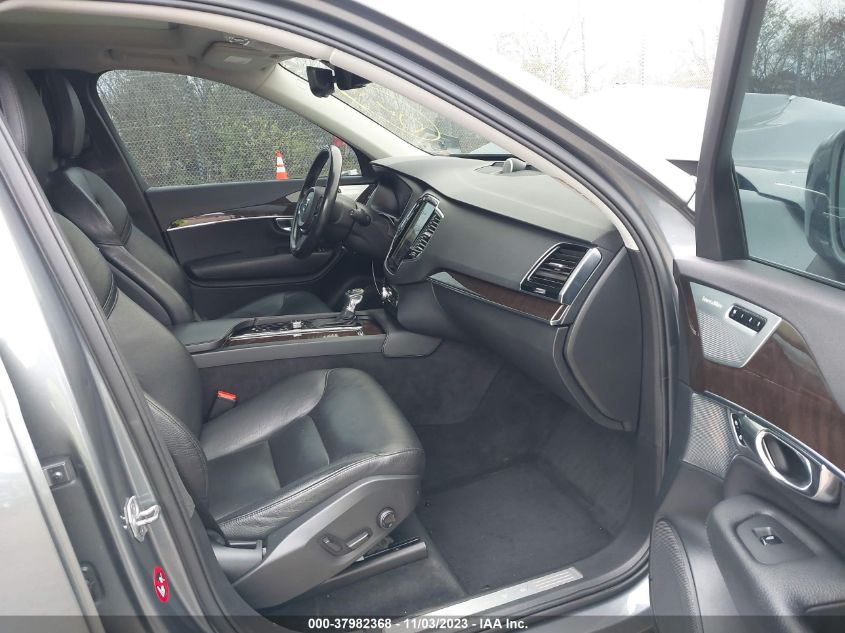 2016 VOLVO XC90 T6 - YV4A22PK3G1083992