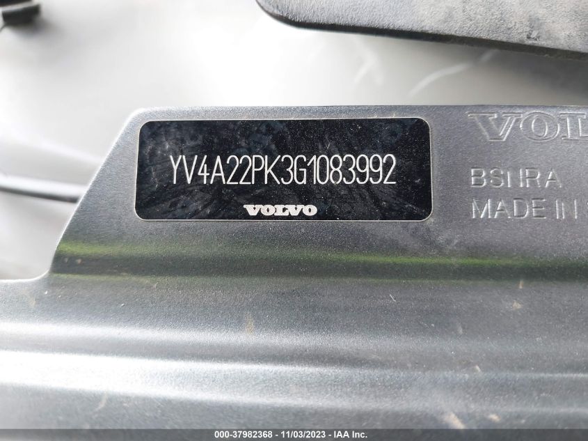 2016 VOLVO XC90 T6 - YV4A22PK3G1083992
