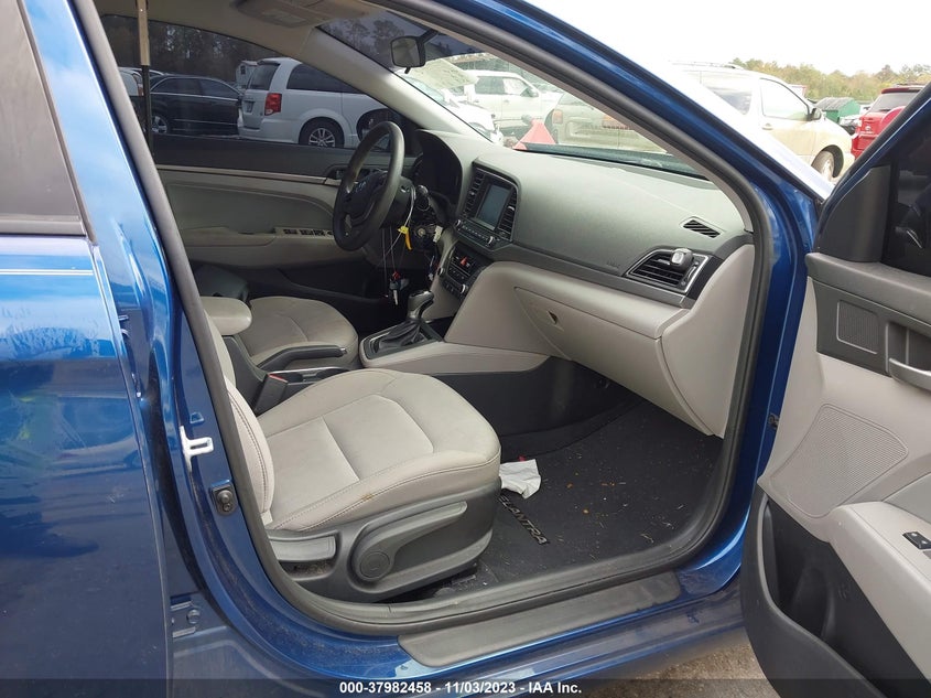 VIN 5NPD84LF3HH114168 2017 HYUNDAI ELANTRA SE/VALUE/LIMITED
