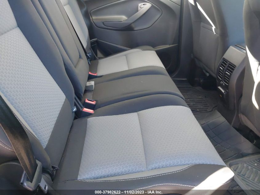 2017 FORD ESCAPE SE - 1FMCU0GDXHUD28164
