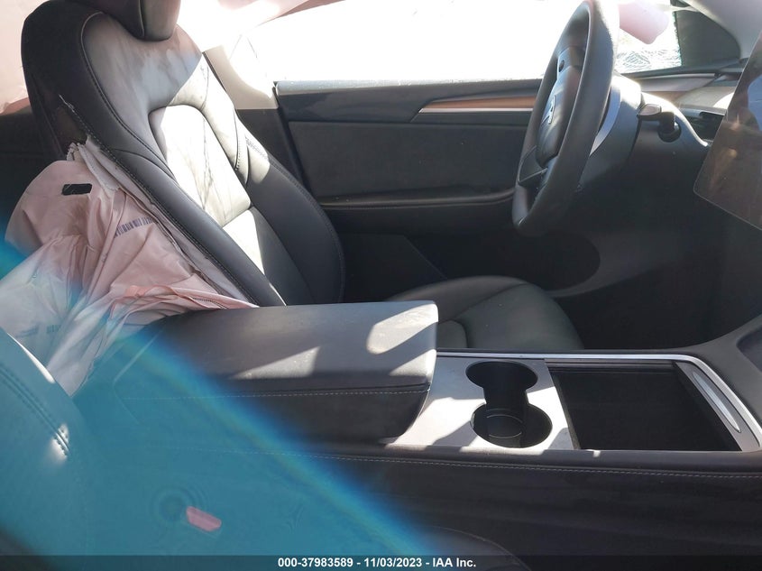 VIN 7SAYGDEE6PF788923 2023 TESLA MODEL Y