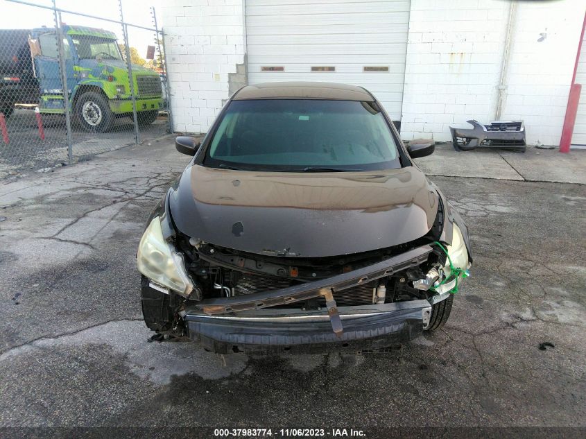 2013 NISSAN ALTIMA 2.5/S/SV/SL - 1N4AL3AP5DN461346