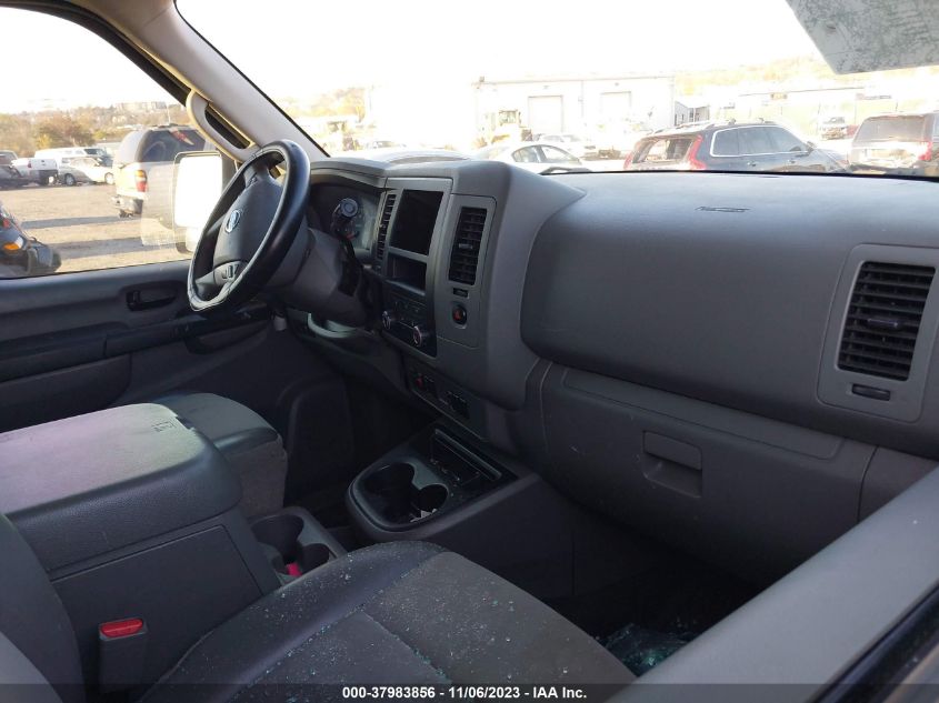 2013 NISSAN NV CARGO NV2500 HD SV V6 1N6BF0LY6DN107679