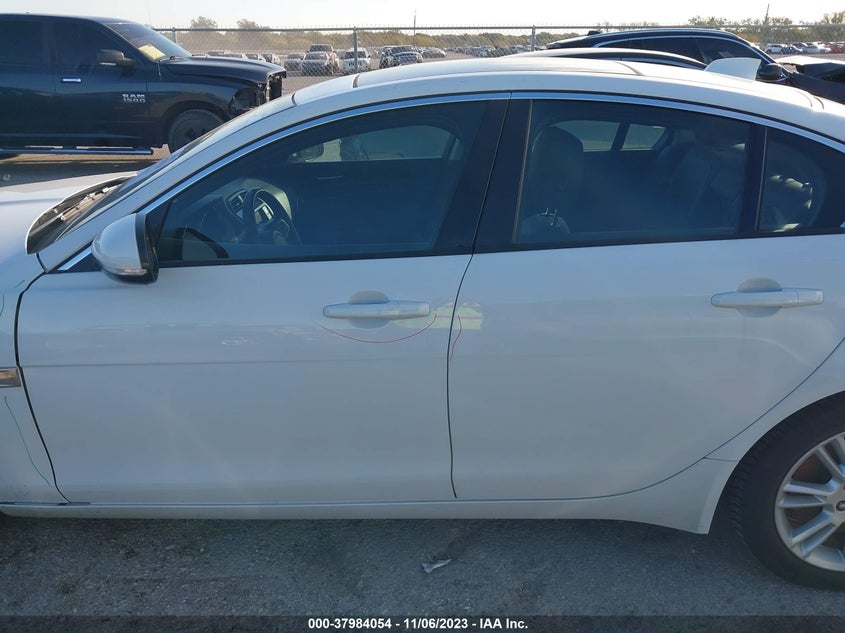 VIN SAJAD4FX9JCP23934 2018 JAGUAR XE PREMIUM