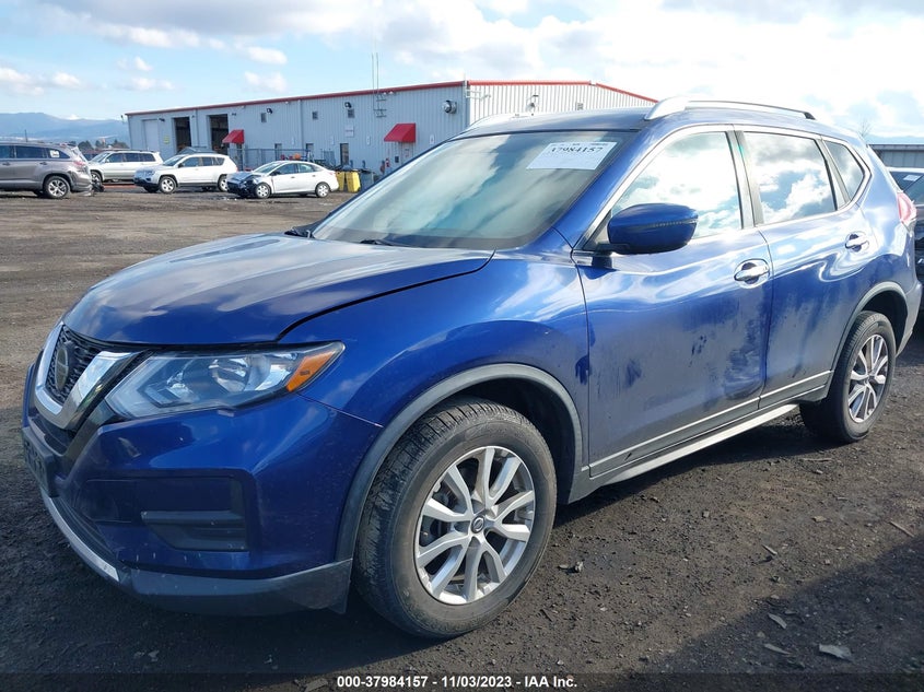 VIN KNMAT2MV8JP540833 2018 NISSAN ROGUE S/SV