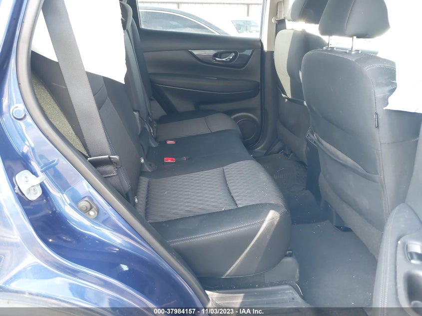 VIN KNMAT2MV8JP540833 2018 NISSAN ROGUE S/SV