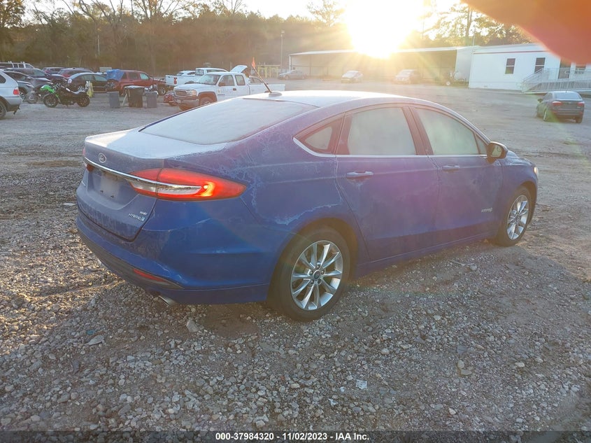 VIN 3FA6P0LU1JR128470 2018 FORD FUSION HYBRID SE