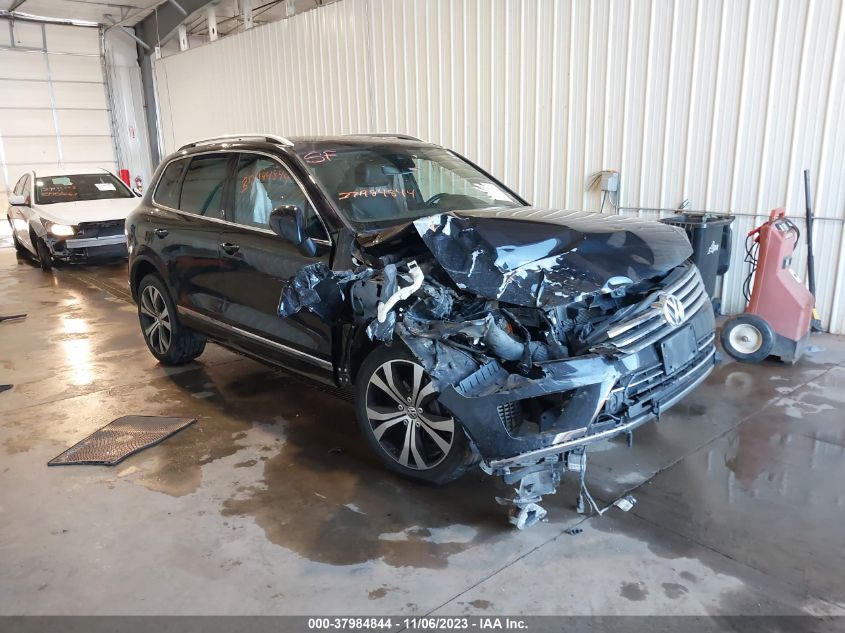 WVGRF7BP5HD002125 VOLKSWAGEN TOUAREG V6 WOLFSBURG EDITION 2017