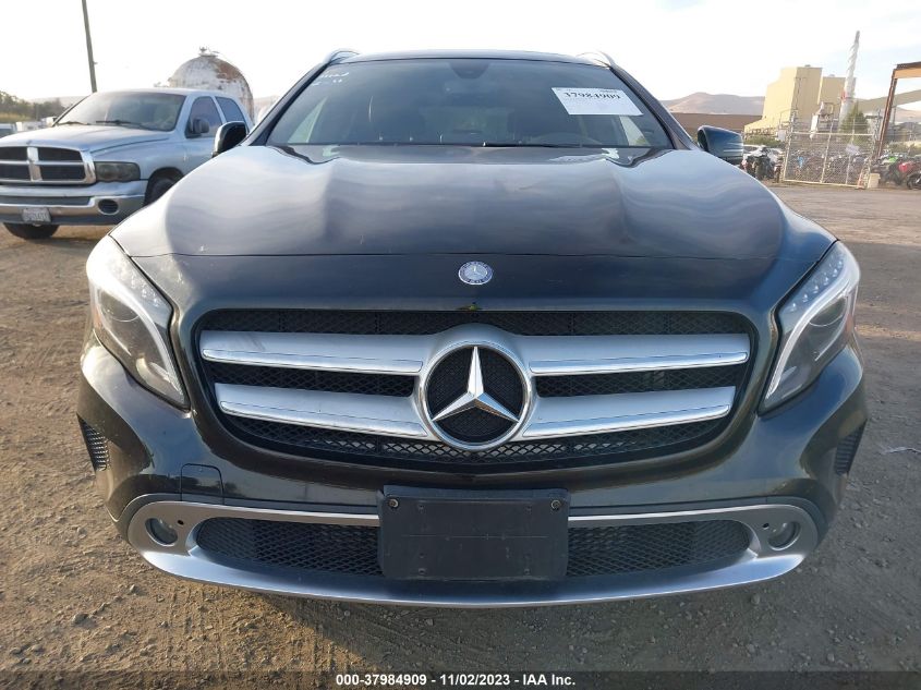 2016 MERCEDES-BENZ GLA 250 - WDCTG4GB1GJ233214