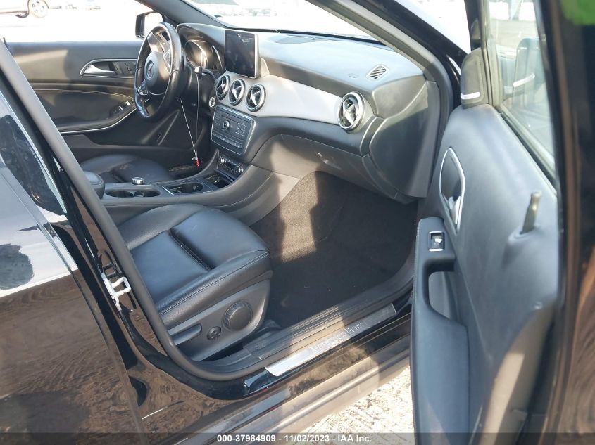 2016 MERCEDES-BENZ GLA 250 - WDCTG4GB1GJ233214