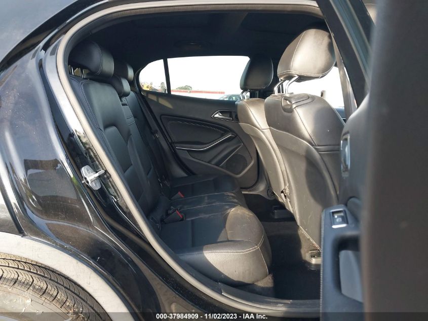 2016 MERCEDES-BENZ GLA 250 - WDCTG4GB1GJ233214