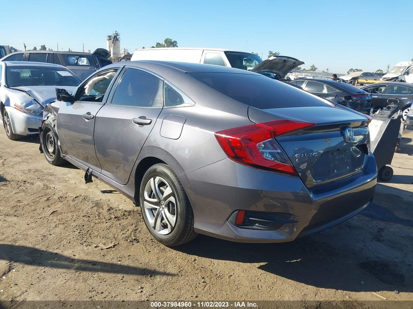 VIN 2HGFC2F58HH538387 2017 HONDA CIVIC LX