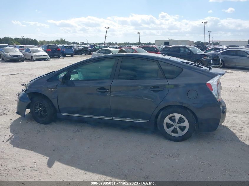 2015 TOYOTA PRIUS TWO - JTDKN3DU3F0452087