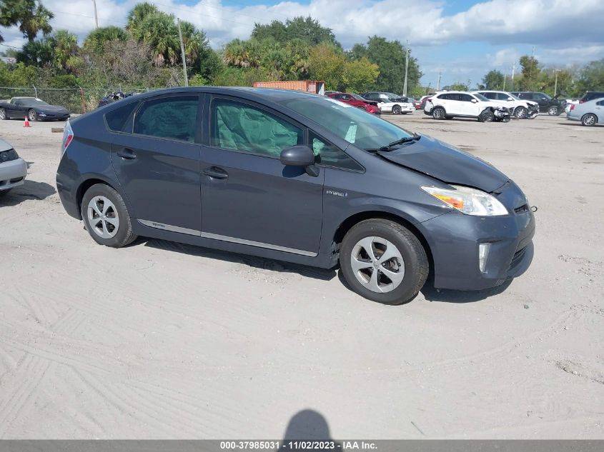 2015 TOYOTA PRIUS TWO - JTDKN3DU3F0452087