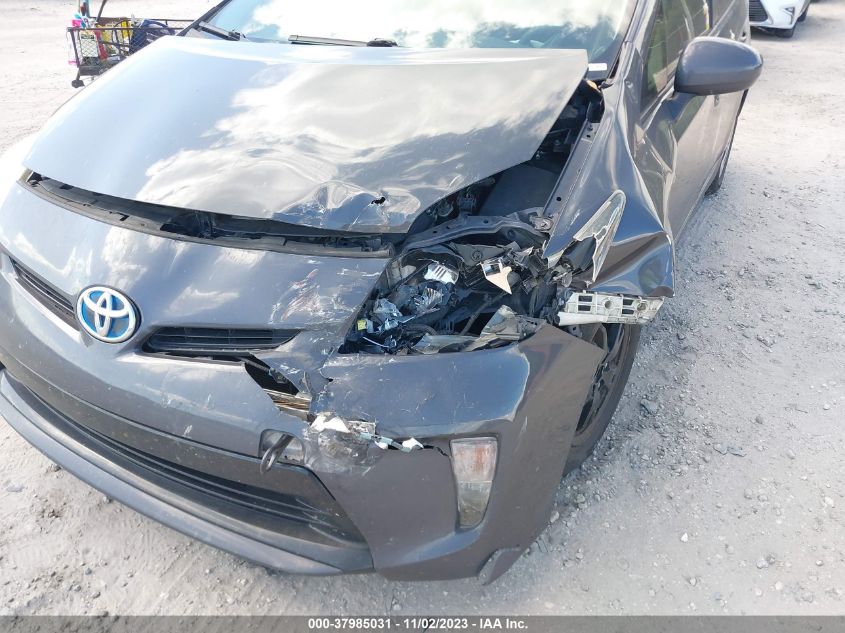 2015 TOYOTA PRIUS TWO - JTDKN3DU3F0452087