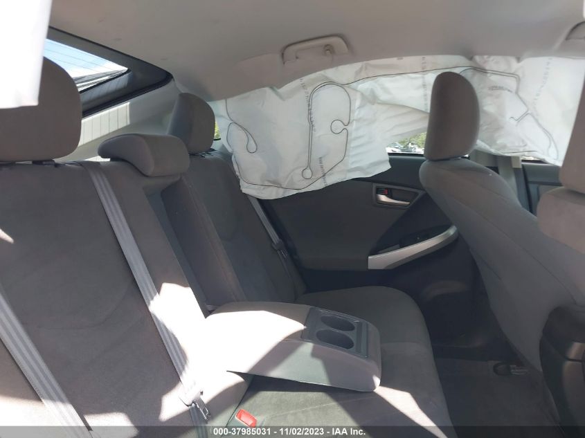 2015 TOYOTA PRIUS TWO - JTDKN3DU3F0452087