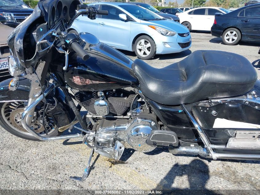2010 HARLEY-DAVIDSON FLHTC - 1HD1FF430AB668072