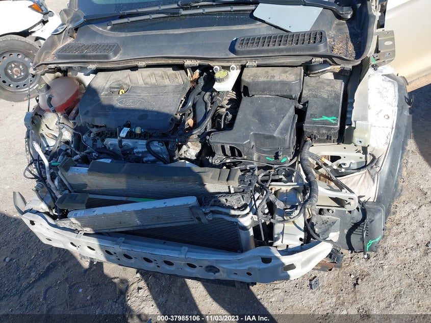 VIN 1FMCU9JD1HUE15299 2017 FORD ESCAPE TITANIUM
