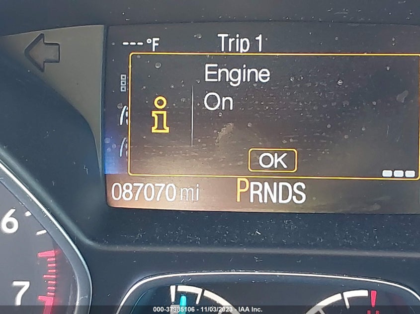 VIN 1FMCU9JD1HUE15299 2017 FORD ESCAPE TITANIUM
