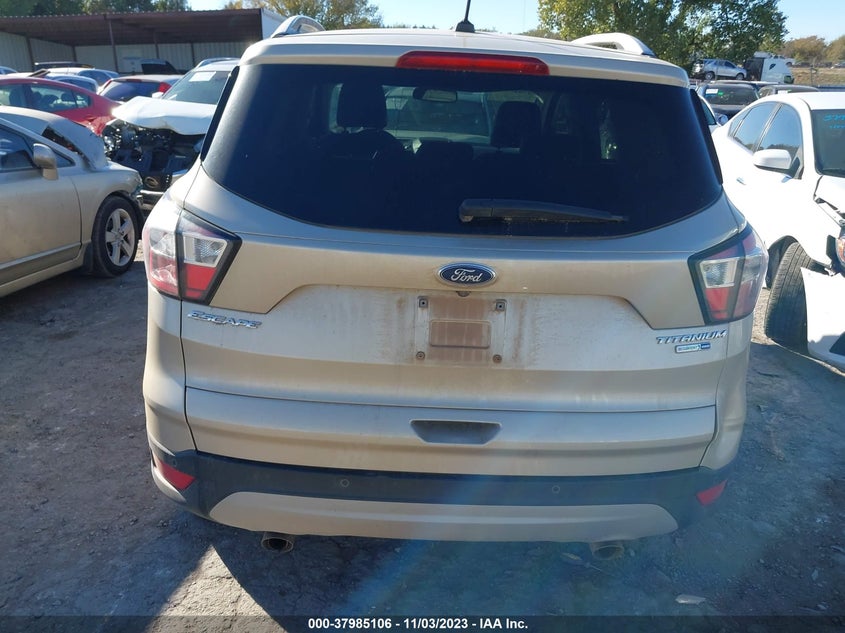 VIN 1FMCU9JD1HUE15299 2017 FORD ESCAPE TITANIUM