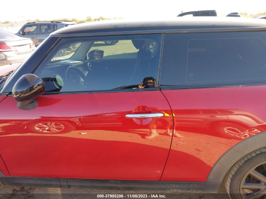 2015 MINI HARDTOP COOPER S WMWXP7C57F2A60557