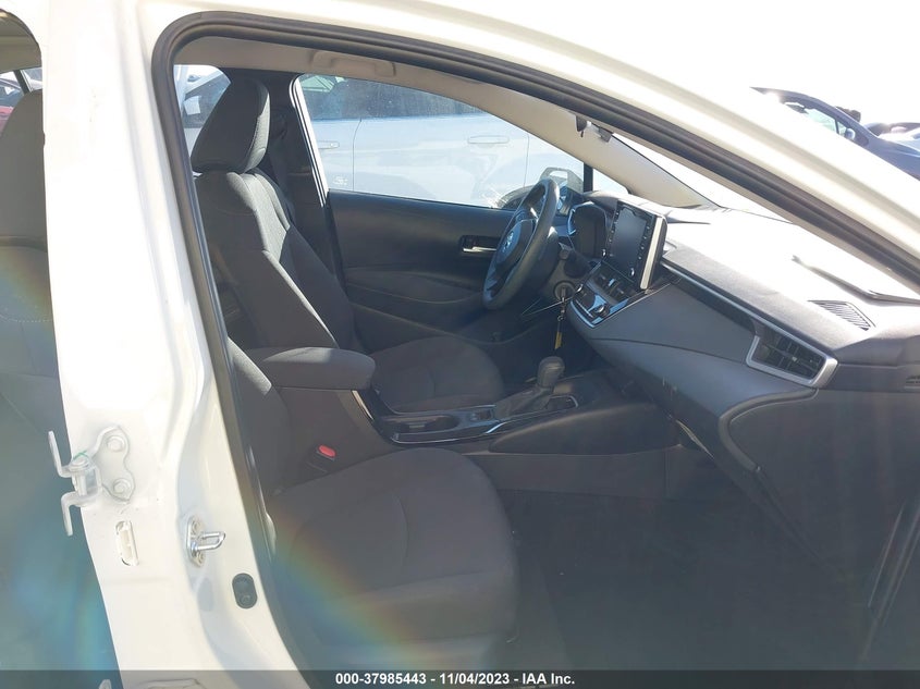 VIN 5YFEPRAE7LP146681 2020 TOYOTA COROLLA LE