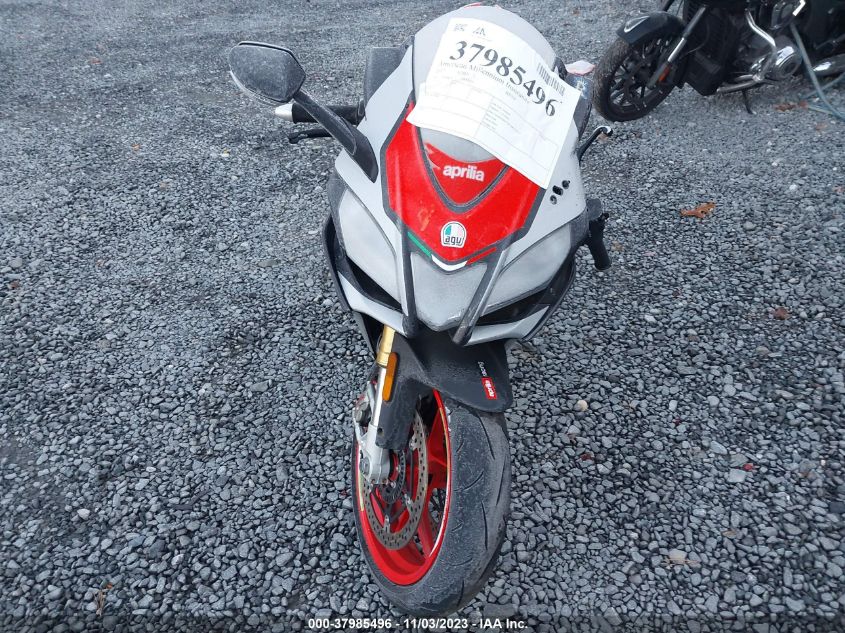 2017 APRILIA RSV4 2D4KEU002HS000829