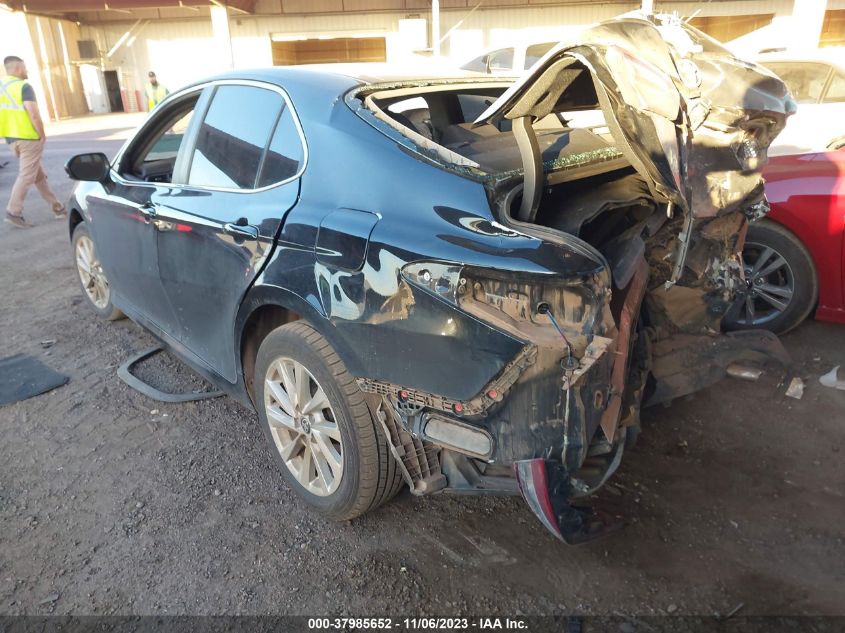2022 TOYOTA CAMRY LE - 4T1C11AK2NU685615