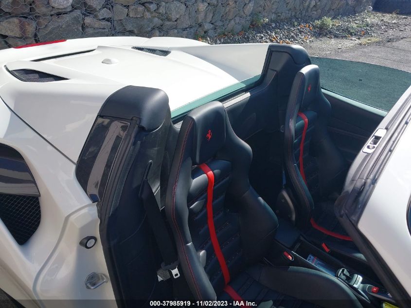 2017 FERRARI 488 SPIDER - ZFF80AMA3H0221441